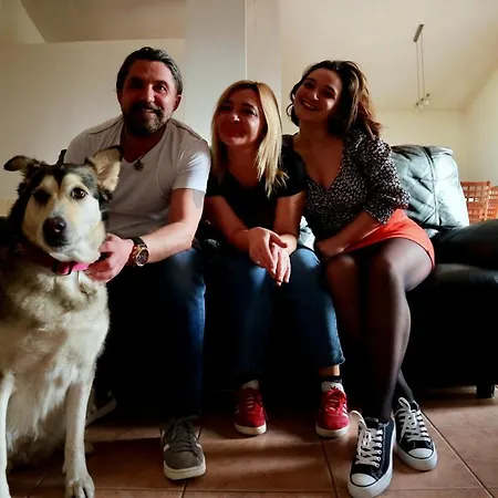 Debora Sa Privatnim Bazenom Apartment