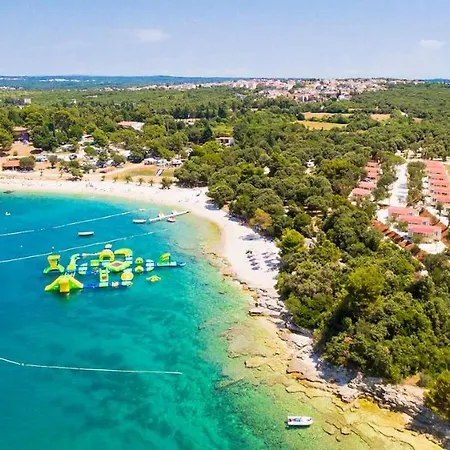 Debora Sa Privatnim Bazenom *