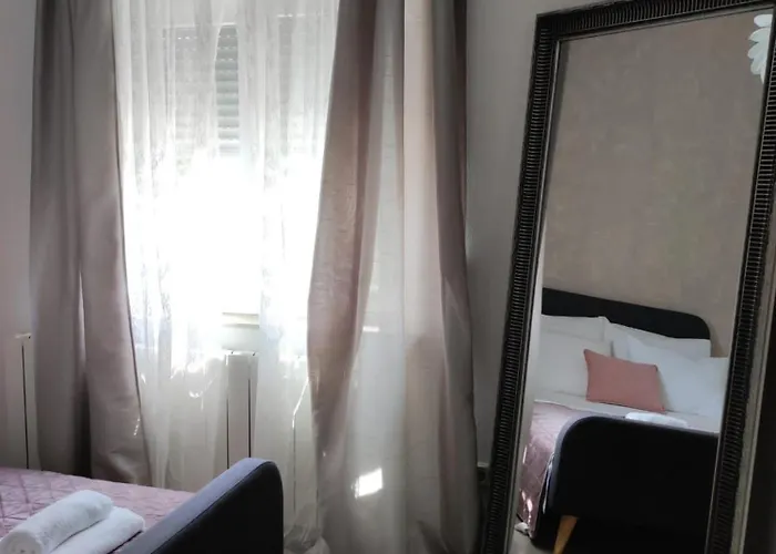 Debora Sa Privatnim Bazenom *