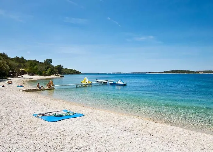 Debora Sa Privatnim Bazenom Apartman Pula