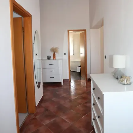 Debora Sa Privatnim Bazenom Lejlighed Pula