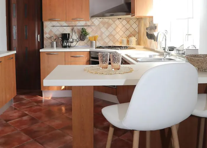 Debora Sa Privatnim Bazenom פולה